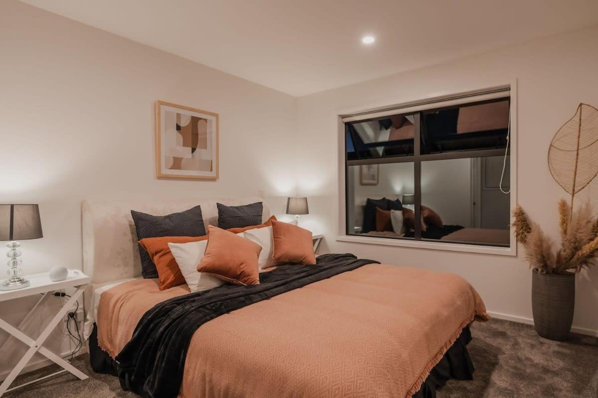 Casino Luxury Suite City Centre - Sleeps 5 クライストチャーチ エクステリア 写真